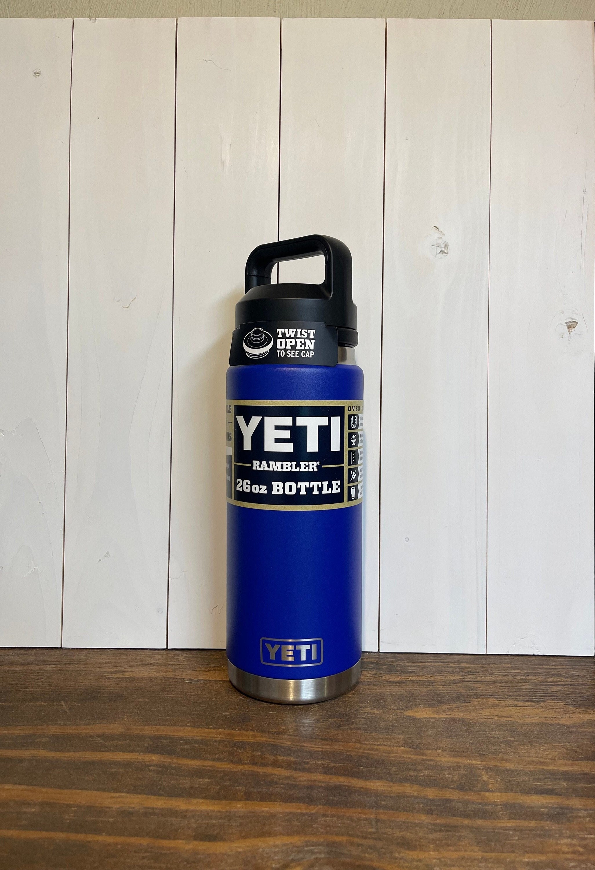 YETI Rambler 26 oz Straw Cup, Vacuum Insulated, Stainless  Steel with Straw Lid, Offshore Blue: Tumblers & Water Glasses