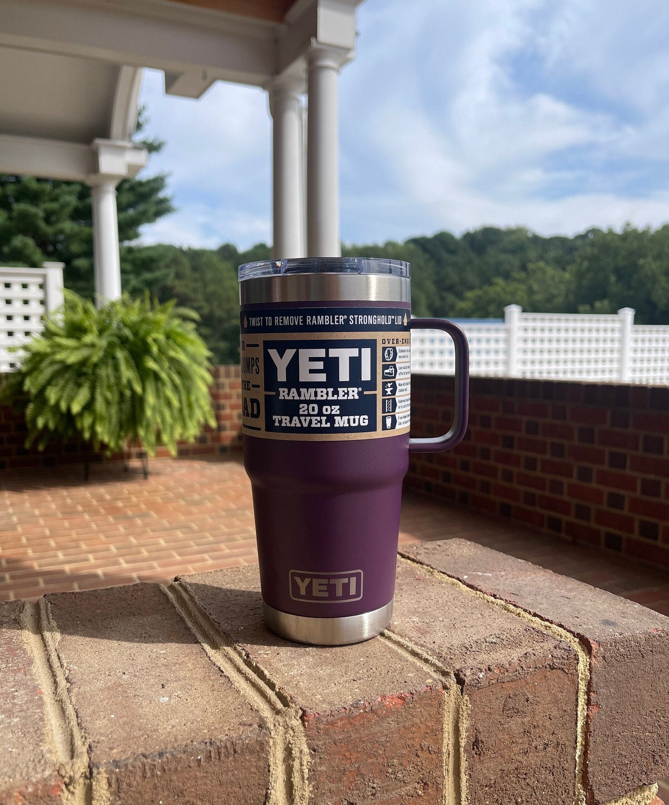 REAL YETI 20 Oz. Travel Mug With Stronghold Lid Laser Engraved Black  Stainless Steel Yeti Rambler Vacuum Insulated YETI 