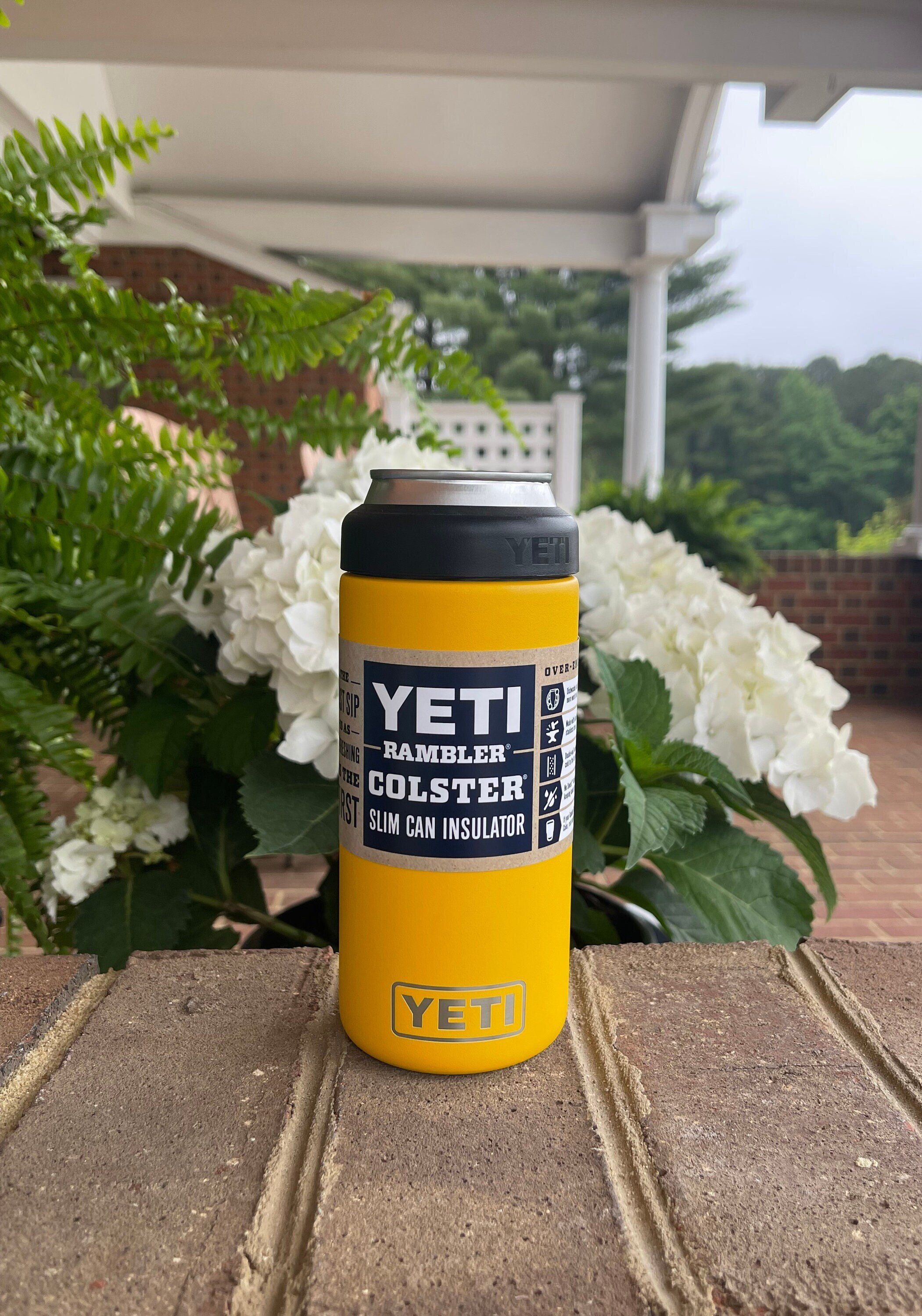 YETI Rambler 12 oz. Colster Slim Can Insulator for the Slim Hard Seltzer  Cans, Navy