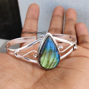 Labradorite Bangle, Labradorite Bracelet, 925 Silver Sterling Bangle, Handmade Bangle, Adjustable Bangle, Gemstone Bangle, Blue Fire Bangle