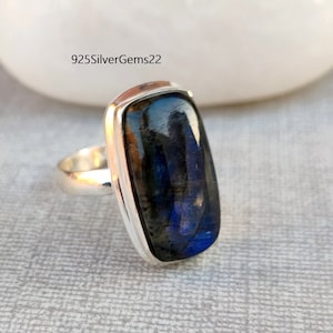 Labradorite Ring, Beautiful Ring, Labradorite Jewelry, Gemstone Ring, Handmade Ring, Statement Ring, 925 Sterling Silver Ring, Women Ring
