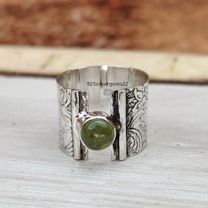 Peridot Ring, 925 Sterling Silver Ring, Handmade Ring, Worry Ring, Pretty Ring, Designer Ring, Gemstone Ring, Anxiety Ring, Amazing Ring
