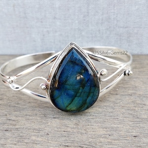 Labradorite Bangle, Labradorite Bracelet, 925 Silver Sterling Bangle, Handmade Bangle, Adjustable Bangle, Gemstone Bangle, Blue Fire Bangle