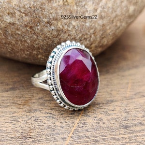 Anillo de rubí, joyería de rubí, anillo hecho a mano, anillo delicado, anillo de plata esterlina 925, anillo hermoso, anillo para ella, anillo de mujer, anillo llamativo.