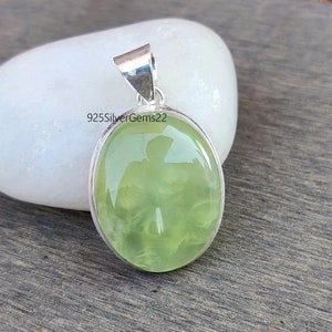 Colgante de prehnita, colgante hecho a mano, colgante de piedras preciosas, colgante delicado, colgante de plata de ley 925, hermoso colgante, colgante de mujer