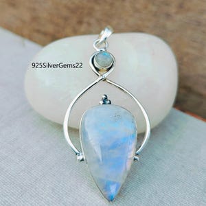 Moonstone Pendant, Handmade Pendant, Beautiful Pendant, Silver Jewelry, Moonstone Jewelry, Charm Pendant, Women Pendant, Boho Pendant, Gift.