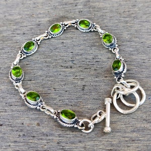 Peridot Bracelet, 925 Sterling Bracelet, Peridot Jewelry, Gemstone Bracelet, Women Bracelet, Boho Jewelry, Silver Bracelet, Silver Jewelry