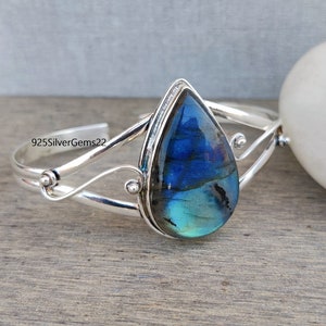 Labradorite Bangle, Labradorite Bracelet, 925 Silver Sterling Bangle, Handmade Bangle, Adjustable Bangle, Gemstone Bangle, Blue Fire Bangle