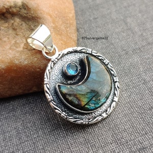Labradorite Pendant, Blue Topaz Pendant, 925 Sterling Pendant, Labradorite Jewelry, Gemstone Pendant, Handmade Pendant, Blue Topaz Jewelry