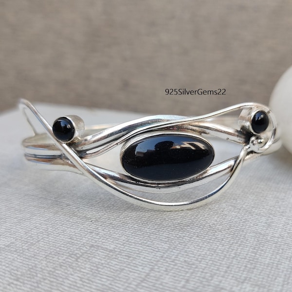 Handgefertigter schwarzer Onyx Sterlingsilber verstellbarer Armreif