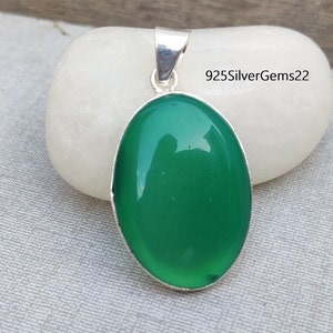 Green Onyx Pendant, 925 Sterling Silver Pendant, Handmade Pendant, Women Pendant, Women Jewelry, Onyx Jewelry, Onyx Necklace, Gift for her.