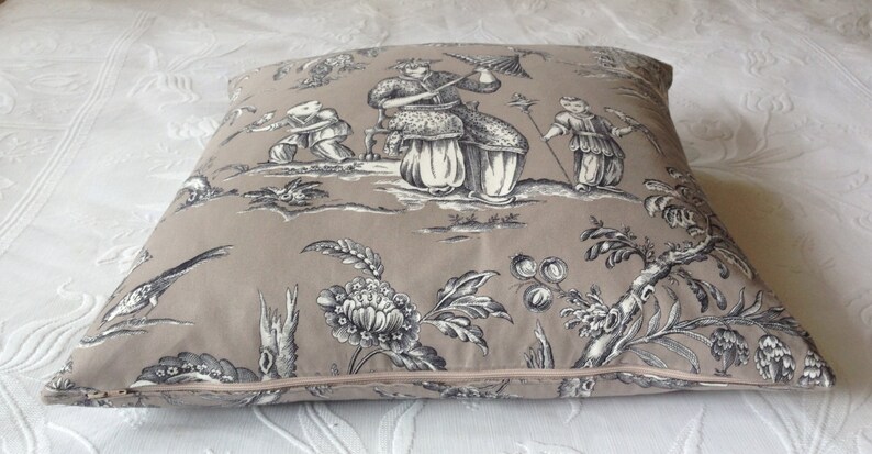 Chinoiserie Cushion Cover image 2