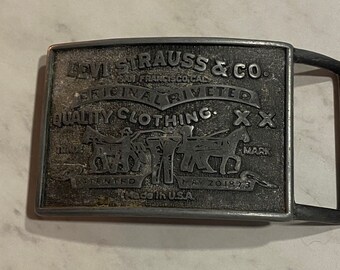 levi strauss belt buckle value