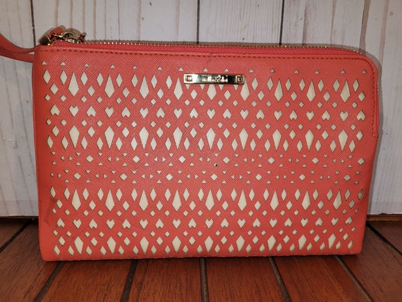 Stella and online dot clutch