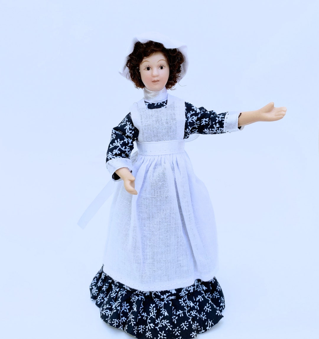 Bambola In Porcellana In Miniatura 1:12 Per Casa Delle Bambole – Chef/Cameriere Con Arti Mobili