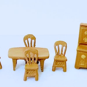 Dollhouse Miniature  Dinning Room Set 1/4&quot; Scale