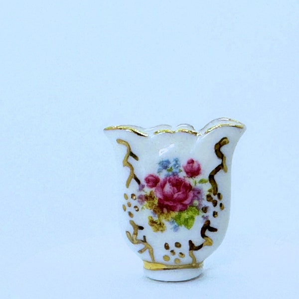 Reutter Porcelain Dollhouse Miniature Hand-painted Porcelain Vase 1:12 Scale