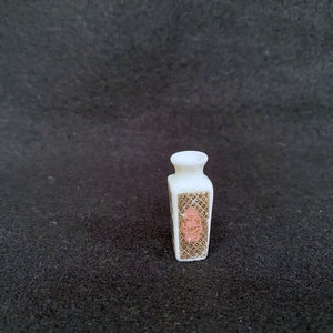 Dollhouse Miniature Imari Japanese Vase 1 :12 Scale image 5