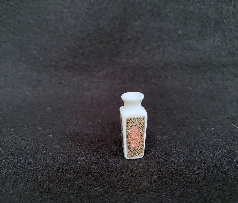 Dollhouse Miniature Imari Japanese Vase 1 :12 Scale image 5