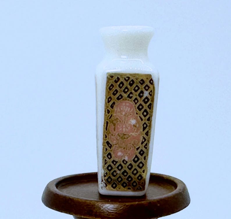 Dollhouse Miniature Imari Japanese Vase 1 :12 Scale image 4