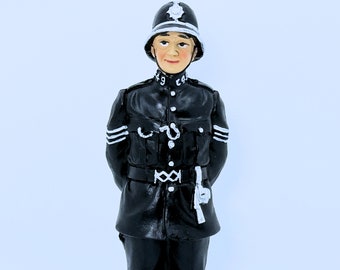 Miniatures pour maison de poupée Officier de police / Homme à l'échelle 1:12