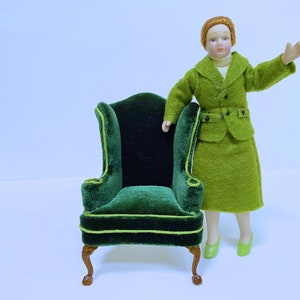 Dollhouse Miniature Miniature Poseable Lady Doll 1 :12 Scale (ONLY)