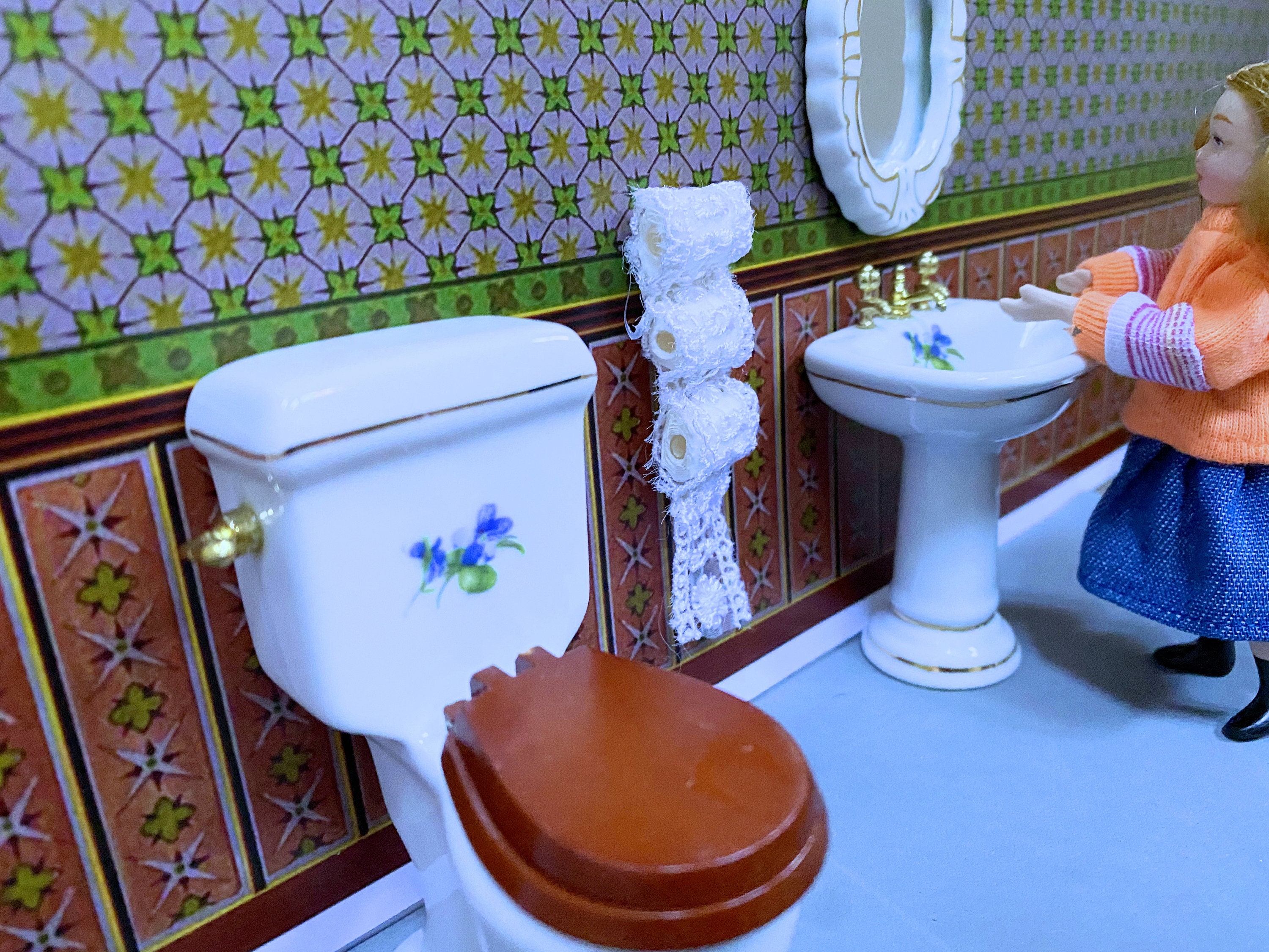 Water (WC) In Miniatura Per Casa Delle Bambole Scala 1:12 Water (WC) In Miniatura Per Casa Delle Bambole Scala 1:12