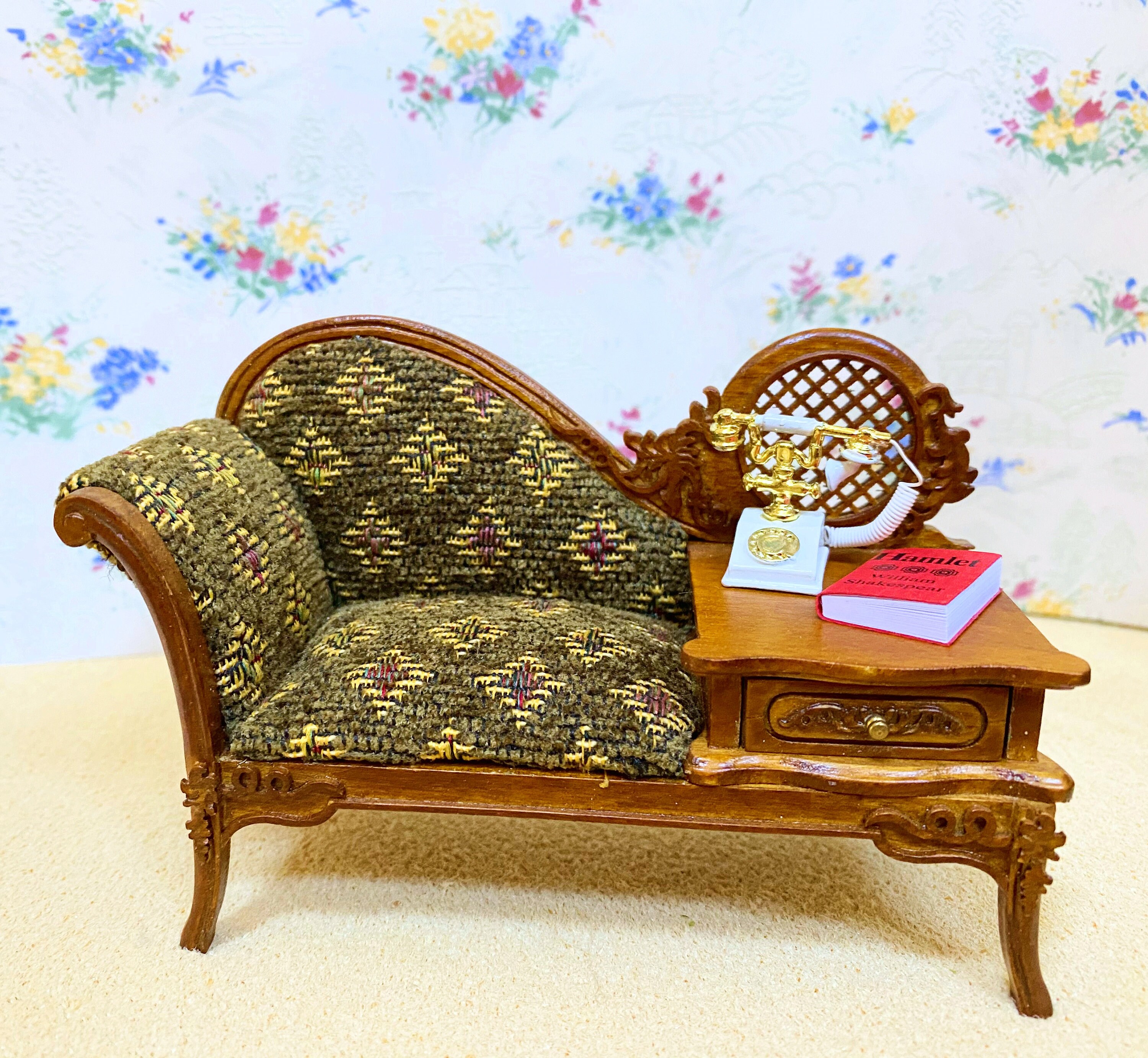 Antique Gossip Bench for sale | Only 3 left at -70%
