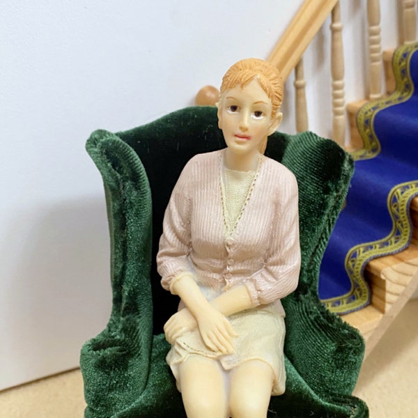 Dollhouse Miniature Resin Seated Lady Doll 1 :12" Scale