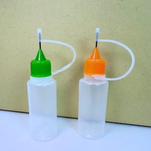Plastic Squeezable Tip Applicator Bottle Dropper  30 ML- 2 pcs
