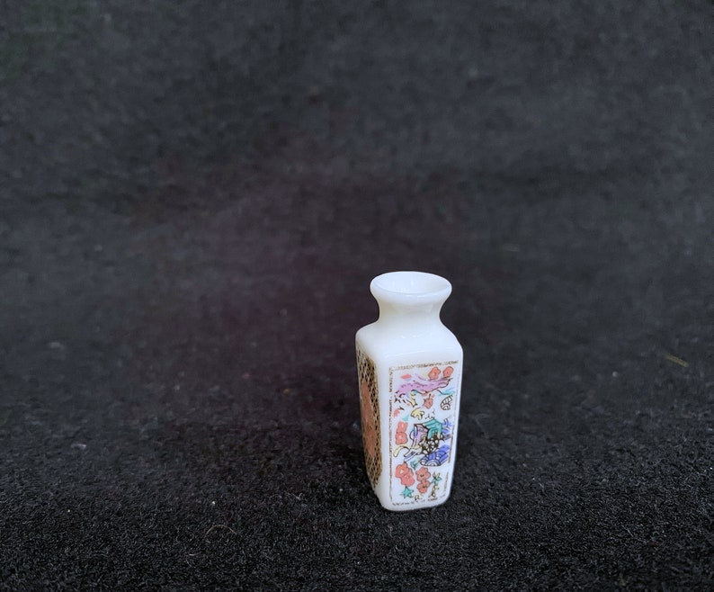 Dollhouse Miniature Imari Japanese Vase 1 :12 Scale image 8