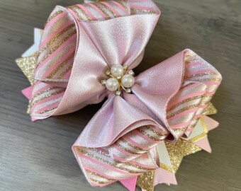 Noeud pour cheveux rose et or. Noeud en or rose. Noeud pour cheveux rose doré. Noeud à clip en or rose. Noeud de Noël en or rose. Noeud rose pour cheveux. FAIT MAIN.