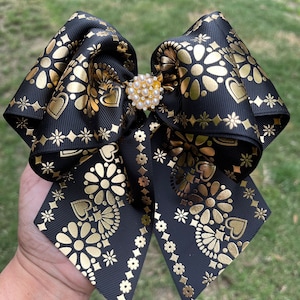 HANDMADE. Black and gold hair bow. Black Mariachi Hair bow. Charro hair bow . Mexico clip bow. Mexican hair bow. Mariachi clip bow.