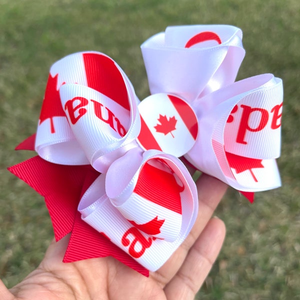 HANDMADE. Canada flag hair bow. Canada patriotic   hair bow. Canadian flag hair bow. Canadian flag bow.