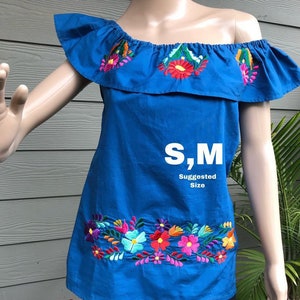 HANDMADE Embroidered mexican blouse. 5 de mayo party blouse. Fiesta mexican embroidered blouse.