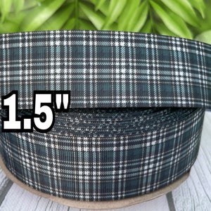 CRAFT SUPPLY. Green and  white  plaid grosgrain ribbon. Green  plaid  ribbon. Green white plaid ribbon. School plaid ribbon.