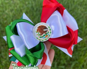 HANDMADE.Mexico  flag Hair bow. Mexico hair bow . Mexico bow. Mexico clip bow. Moño mexicano. Mexican hair bow.