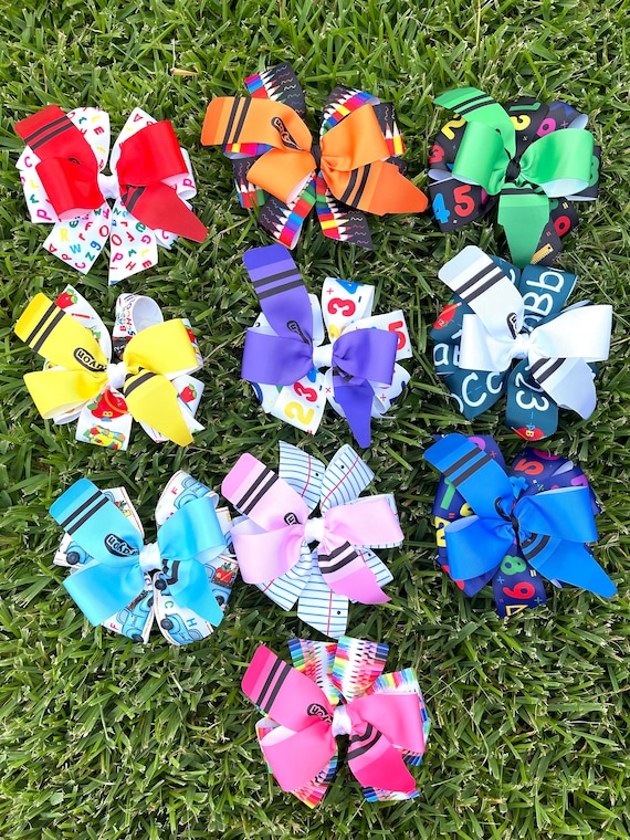 HANDMADE. Back to school hair bow. Crayons hair bow  .School hair bow . Color crayons hair bow . Crayons hair bow.