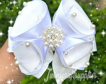 HANDMADE.White hair bow.  white pageant hair bow. White clip bow. White baptism hair bow. White bow. White pageant  hair bow.