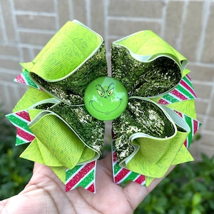 HANDMADE . Christmas hair bow. Christmas bow. Christmas clip bow.
