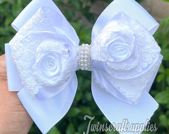 HANDMADE. White hair bow.  white hair bow. White clip bow. White and silver Hair bow. White bow. White pageant  hair bow.