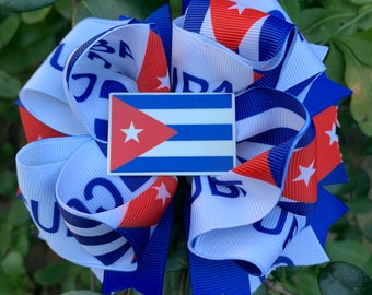 HANDMADE. inspired  hair bow made in USA. caribbean island hair bow.