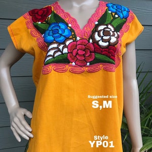 HANDMADE Embroidered mexican blouse. 5 de mayo party blouse. Fiesta mexican embroidered blouse.