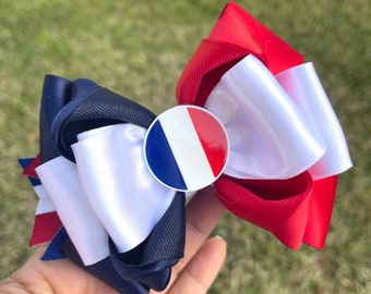 HANDMADE. France flag hair bow. France flag bow . France clip bow. French flag hair bow. French hair bow. French bow. French clip bow.