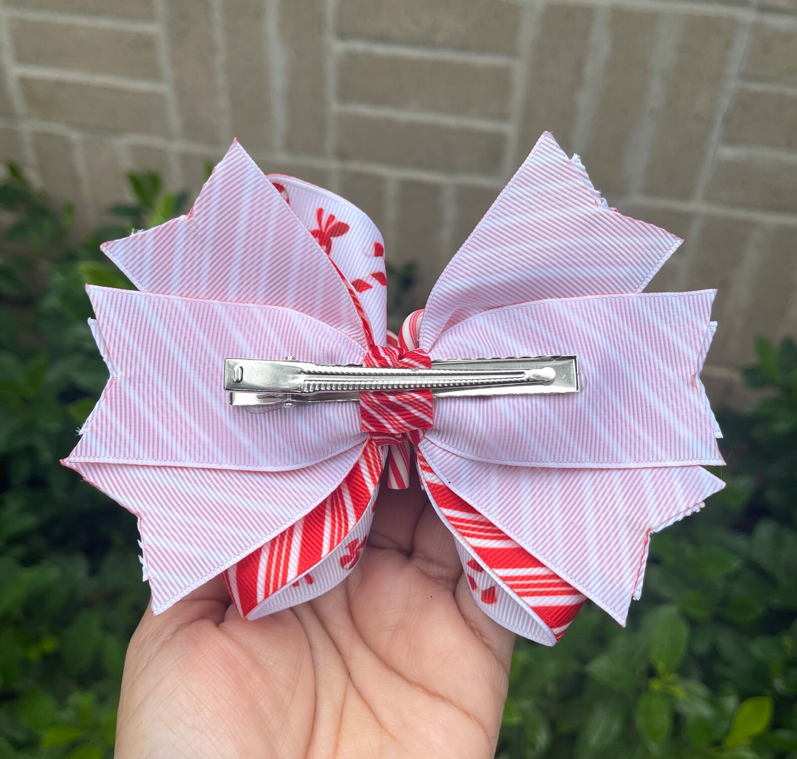 HANDMADE. Candy Cane Hair Bow. Christmas Hair Bow. White and Red ...
