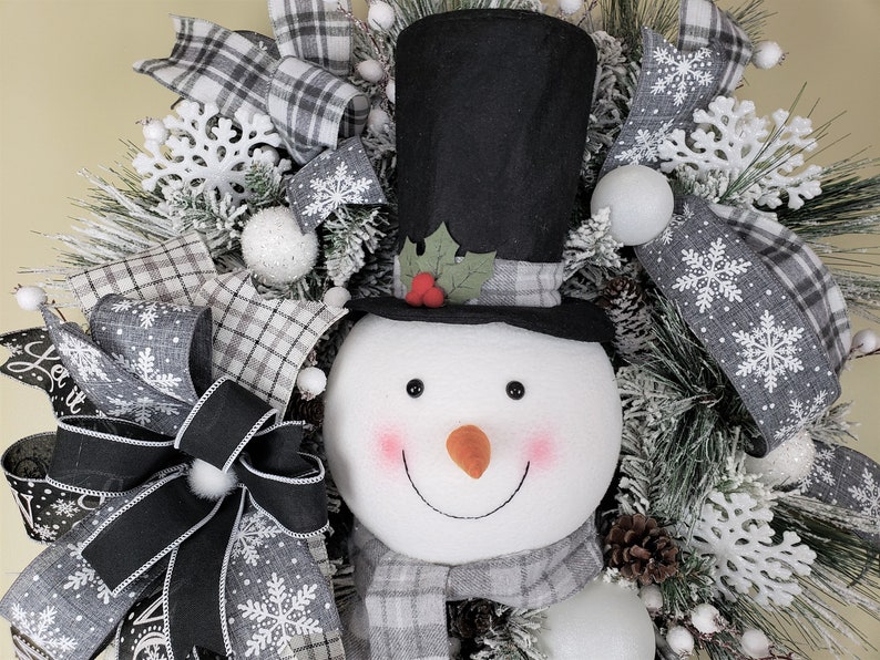 Snowman Wreath, Winter Decor, Winter Front Door Decor, Christmas Wreath ...