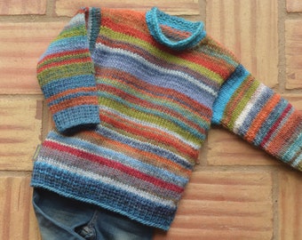 3 Jahre. Bunter Kinderpullover, handgestrickt