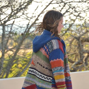 Veste épaisse en laine vierge/alpaga tricotée à la main avec capuche M+