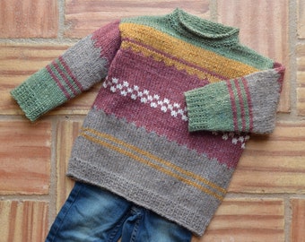 2-3 anni. Maglione colorato per bambini in filato di tweed, lavorato a mano