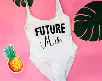 feyonce bathing suit